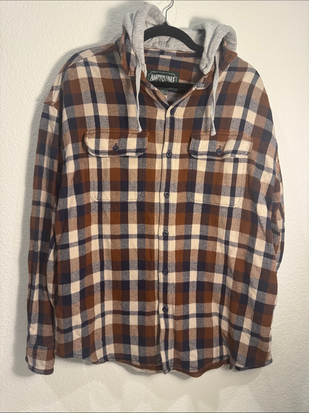 American Eagle brown plaid hooded flannel shirt, men’s jacket size large